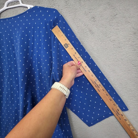 Catherines Top Womens 5X Blue Cutout Neck Diamond‎ Relaxed Flowy Stretch Lounge - Picture 5 of 11